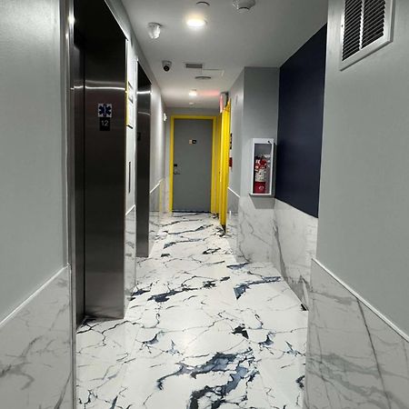 Days Inn By Wyndham New York Chinatown Nova York Exterior foto